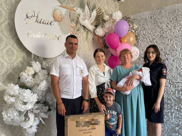 В Минеральных Водах автоинспекторы помогли беременной женщине добраться до роддома