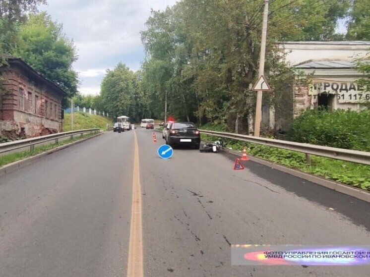 В Кинешме мотоциклист «протаранил» иномарку