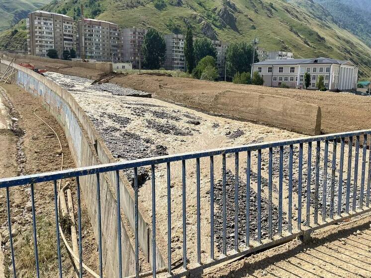  В МЧС рассказали об обстановке после схода селевого потока в Тырныаузе в Кабардино-Балкарии