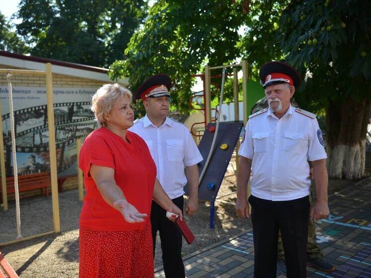 В Краснодарском крае 168 школ и детских садов имеют статус казачьих образовательных организаций