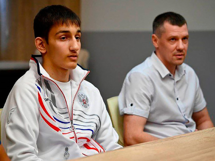 Тамбовский боксер получил поздравления от врио главы региона
