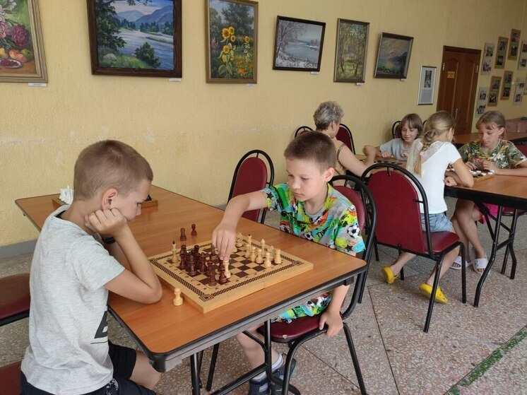 В Подмокловском ДК в Серпухове прошёл шахматно-шашечный турнир «Белая ладья»