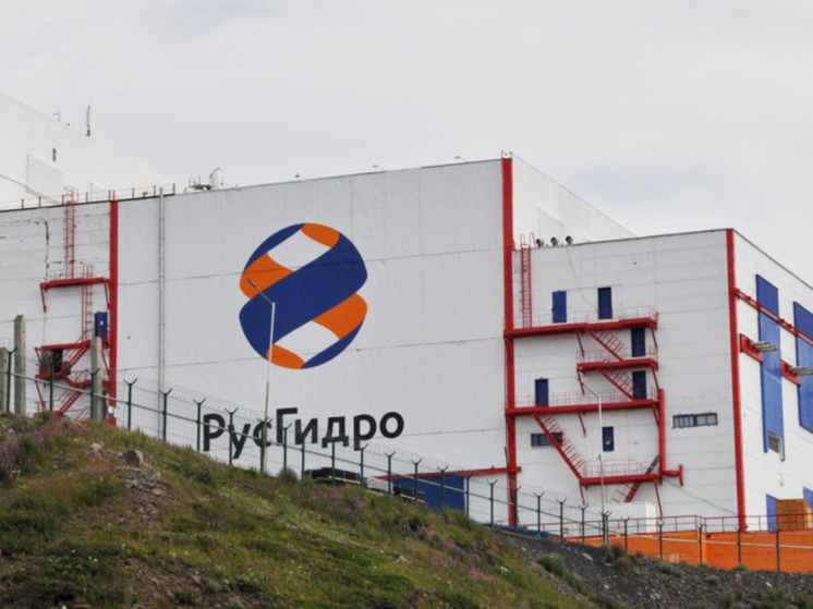 Покраску градирни приостановили на Анадырской ТЭЦ