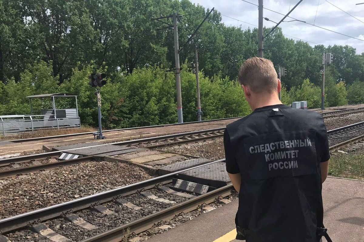 Поезд насмерть сбил мужчину в Нижегородской области