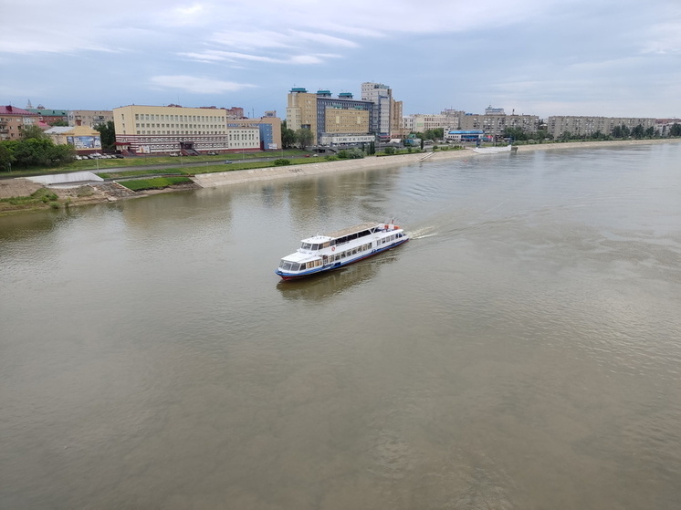 На набережной Тухачевского в Омске начали подготовку к масштабному ремонту
