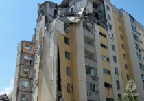 Жители дома 2 по улице Блинова в Саратове, где сегодня произошел сильный взрыв, утверждают, что проблем с газовым оборудованием в доме не было
