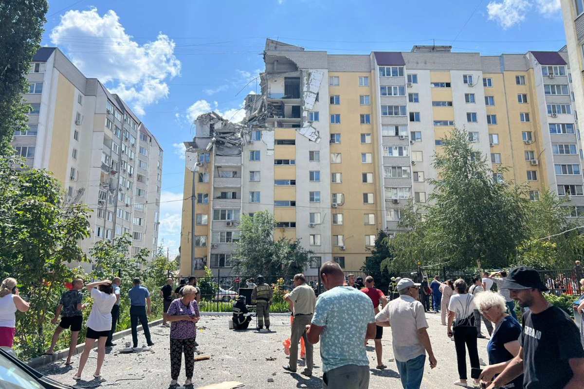 Взрыв в десятиэтажном доме в Саратове: причины катастрофы, что известно о пострадавших