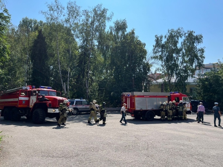 В Пензенской области провели учения по тушению пожара в медучреждении