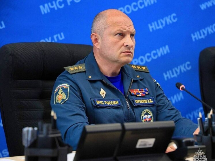 Министр МЧС РФ летит в Саратов дать указания по рухнувшему дому