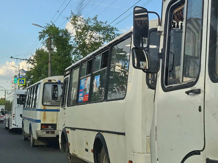Жительница Орла пожаловалась на длительное ожидание автобуса №444