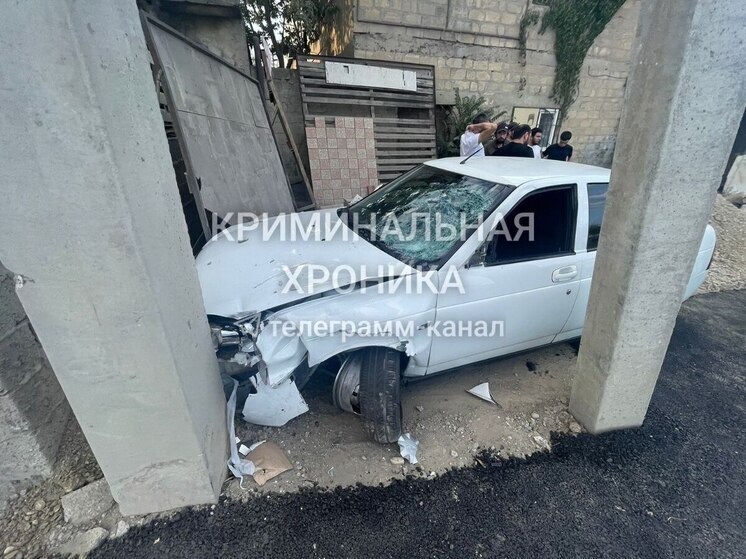 В Махачкале водитель «Приоры» сбил двух пешеходов: одна женщина погибла