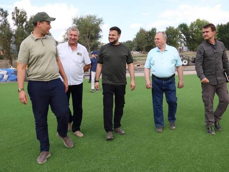 Минстрой России контролирует ключевые стройки в ЛНР