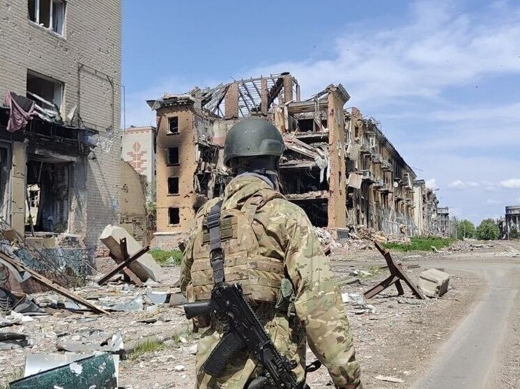 Российская армия поставила врага в крайне затруднительное положение, прорвавшись сразу в три ключевых города на трех разных оперативных направлениях