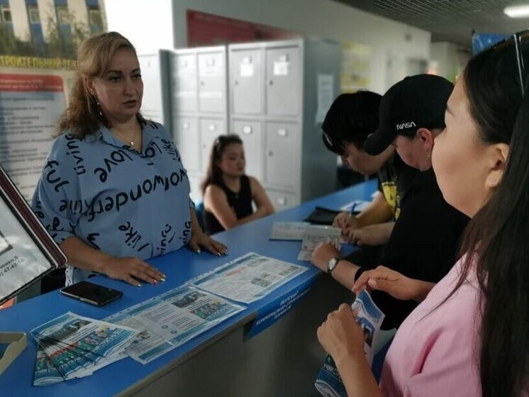 Более 300 абитуриентов посетили приемную кампанию «Старт в карьеру» в Якутске
