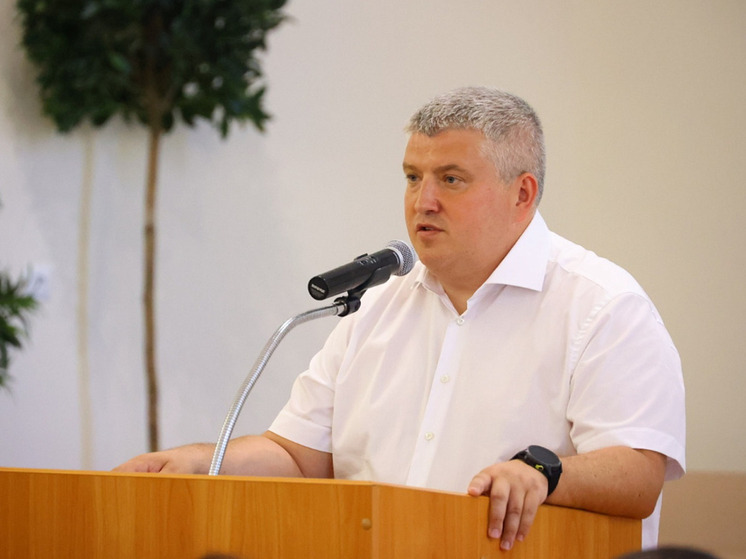 Врио губернатора Новгородской области Александр Дронов посетил 25 июля предприятие «Акрон», его производственные мощности и объекты социального назначения