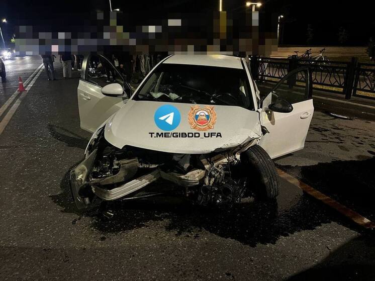 В Уфе столкнулись две иномарки