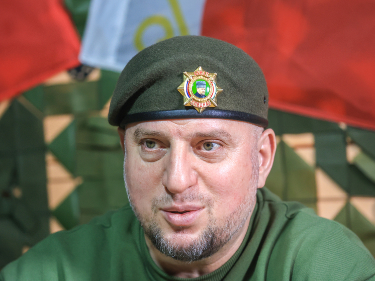 Командир «Ахмата» Алаудинов допросил чеченского бойца, устроившего дебош в ЛНР