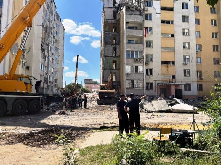 Во время взрыва на Блинова погибла семья из Александрово-Гайского района