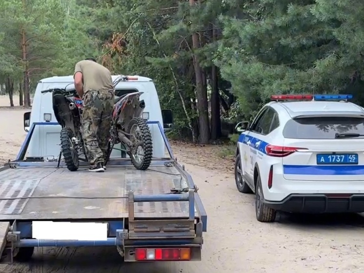 Рейды по выявлению несовершеннолетних водителей мототранспорта проходят в Зауралье