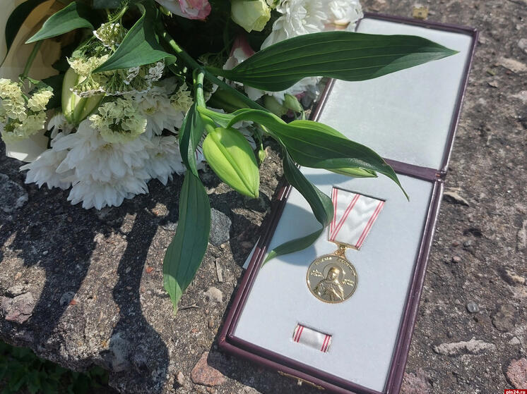 Руководитель “Белого цветка” Галина Антонова награждена орденом преподобной Ефросинии