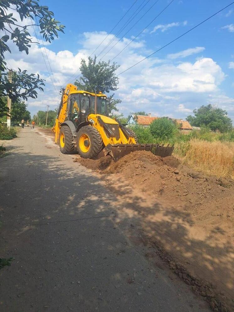 В Светлодолинском продолжается обновление водопровода