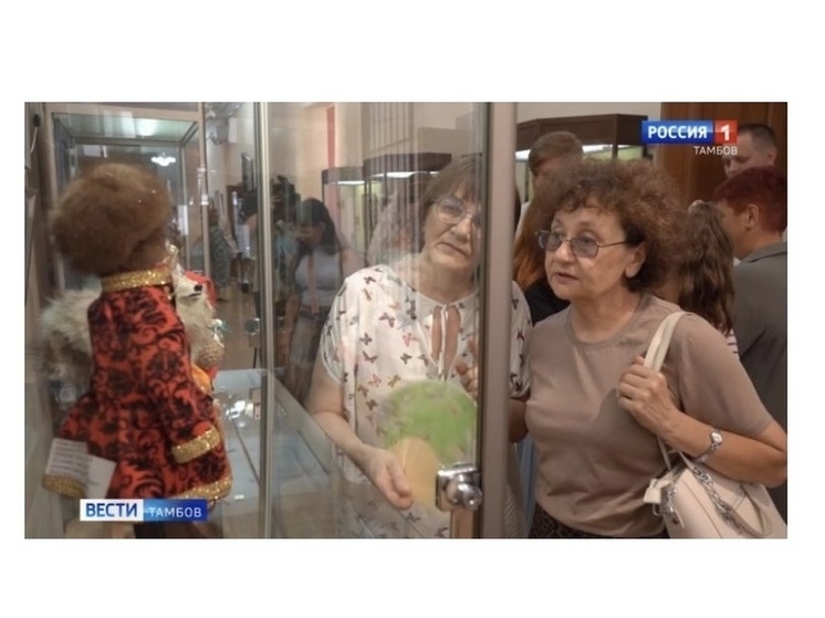 В Тамбове открылась выставка живописи и кукольного искусства