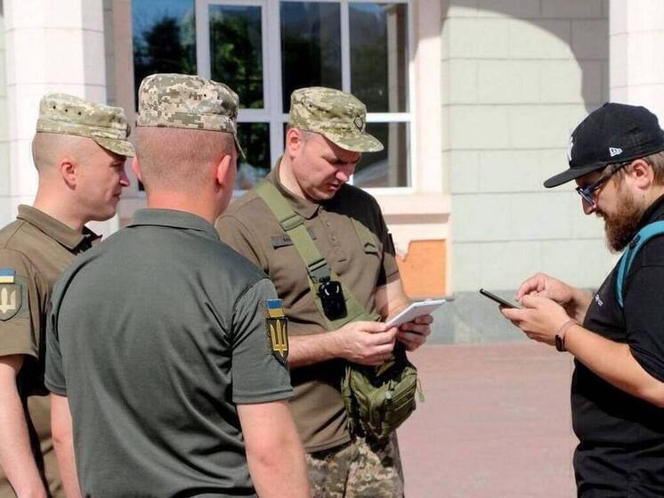 В Полтавской области Украины пришлось сменить места расположения военкоматов после ударов ВС России