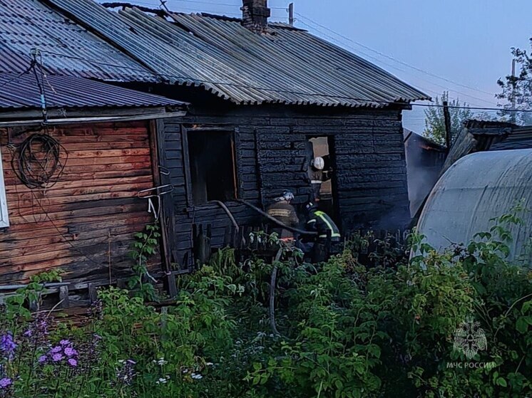 В поселке Предивинск Красноярского края произошел ночной пожар