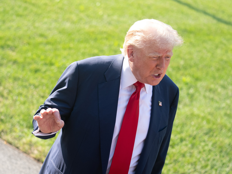 Венгрия обвинила Байдена и ЕС в срыве мирных инициатив Трампа по Украине