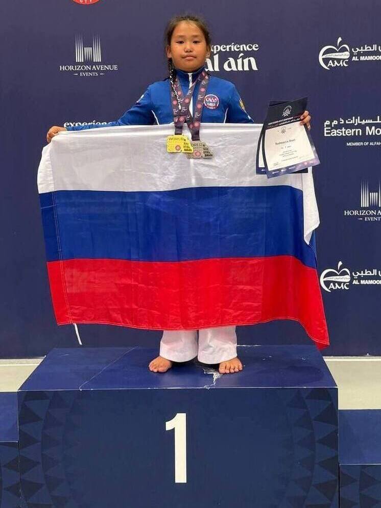 Спортсменка из Бурятии завоевала золото на чемпионате мира по тхэквондо