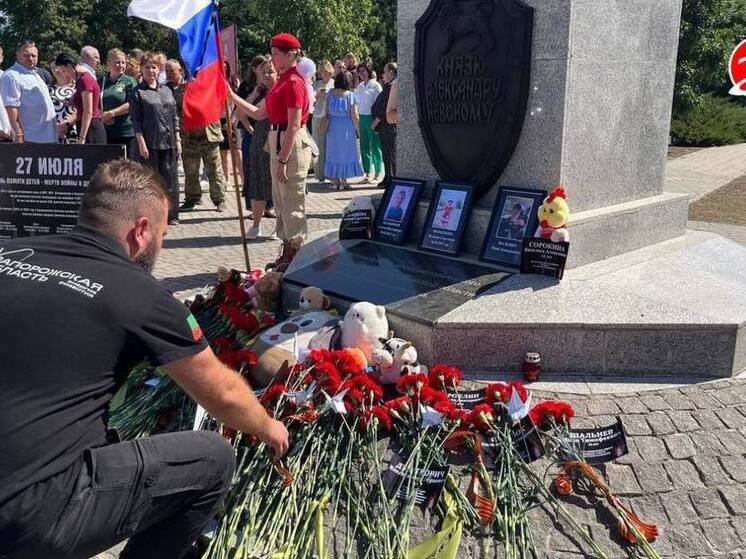 В Мелитополе состоялась акция, посвящённая памяти детей — жертв войны в Донбассе