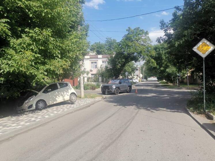 Автомобилистка получила травмы в результате столкновения двух автомобилей в Кисловодске