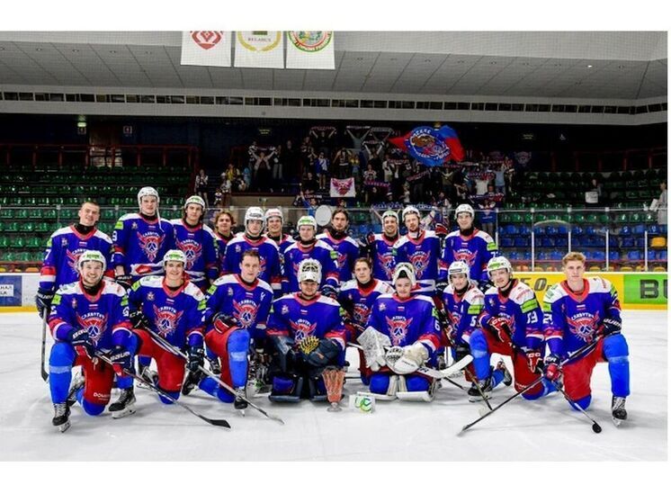 Смоленский хоккейный клуб «Славутич» привез из Гродно Кубок Дубко