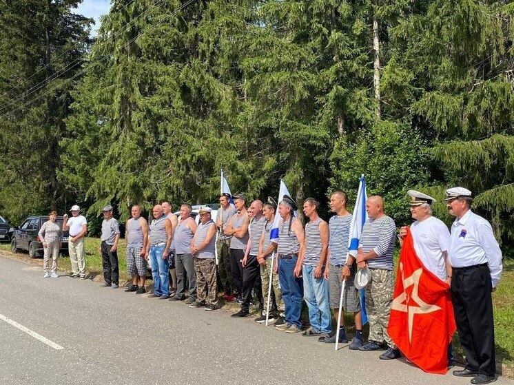 В Юваново открыт памятник Военно-Морскому Флоту России