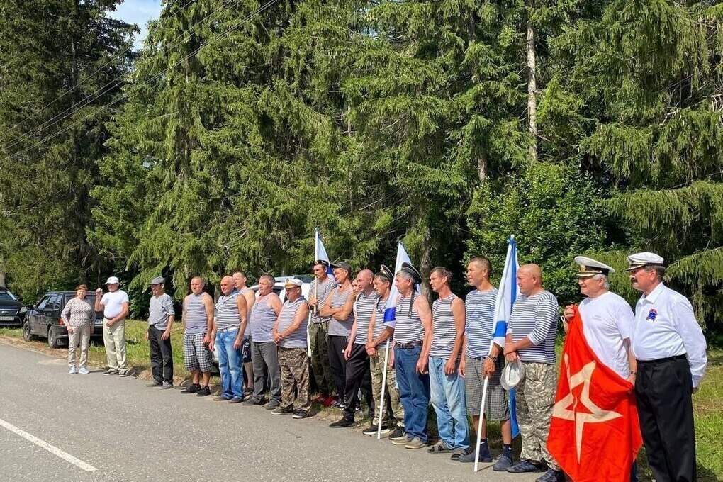 В Юваново открыт памятник Военно-Морскому Флоту России