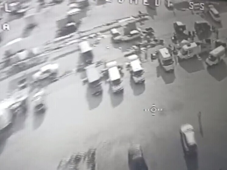 Сальдо: перехвачено видео удара дрона ВСУ по гражданскому микроавтобусу