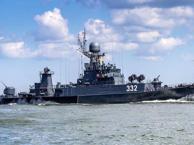 Глава Калмыкии  поздравил с Днем Военно-морского флота