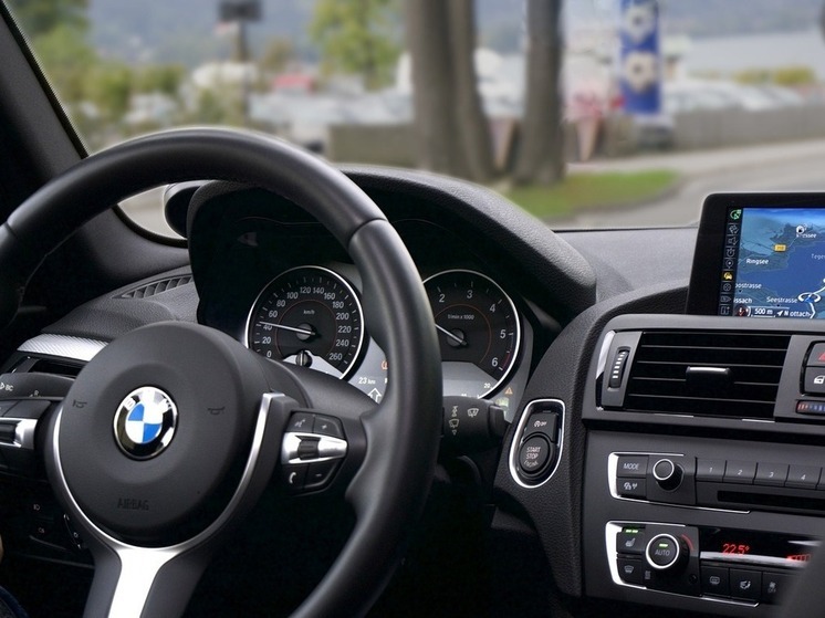 Суд в Воронеже отказал в возврате BMW супруге экс-сотрудника МВД