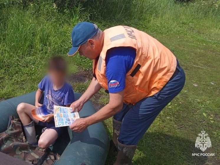 Жителям Шимского округа напомнили о правилах безопасности у воды