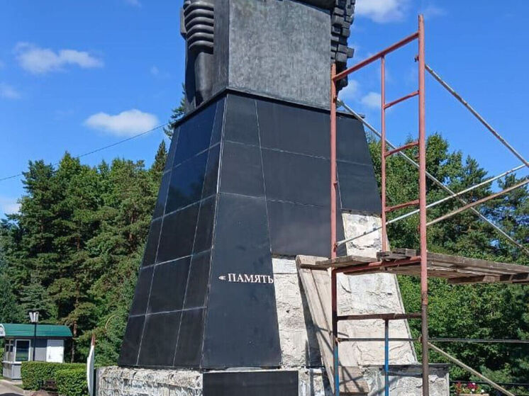Ремонт монумента шахтёрам начался в Кемерове