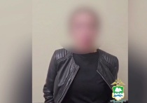 В Кургане сотрудники полиции задержали 35-летнюю местную жительницу, которая станцевала на мемориальном комплексе погибшим воинам-зауральцам