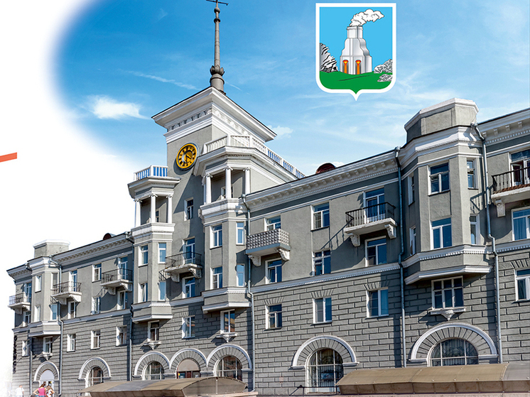 Барнаул готовится к празднованию 295-летия: город украсят флагами и праздничными баннерами