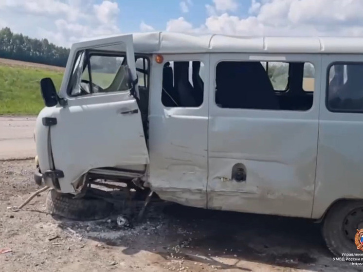 В Белгородской области столкнулись «Лада» и «УАЗ»: пострадали двое