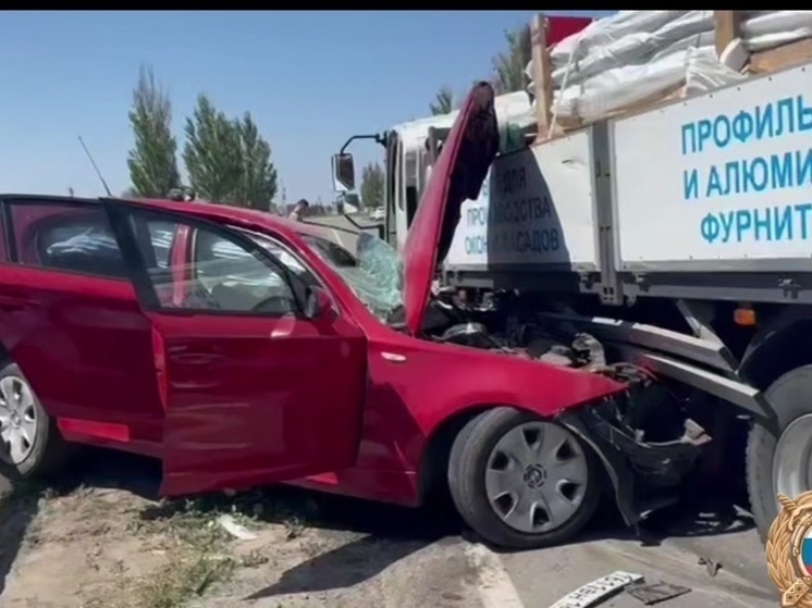 В жуткой аварии на трассе в Ростовской области один человек погиб и двое пострадали