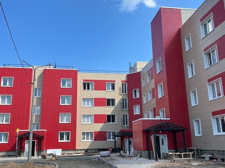  Продолжается строительство нового дома на улице Восточной в Коноше