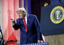 Трамп в Шотландии перед встречей с британским премьером Стармером: «Я собираюсь сократить эти 50 дней до меньшего числа, потому что, думаю, уже знаю ответ и то, что произойдет»