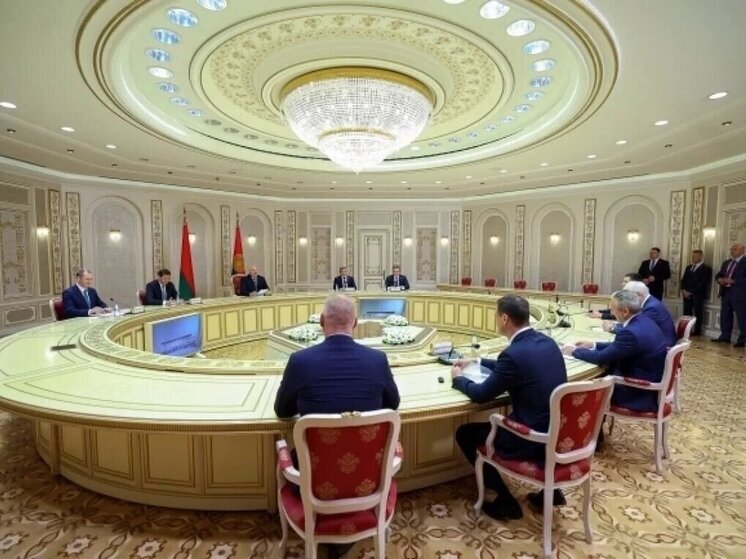 Губернатор Тюменской области встретился с президентом Республики Беларусь