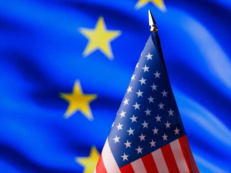 Европа согласилась купить у США сырья на $750 млрд в течение трех лет, одновременно отказавшись от поставок российских энергоносителей