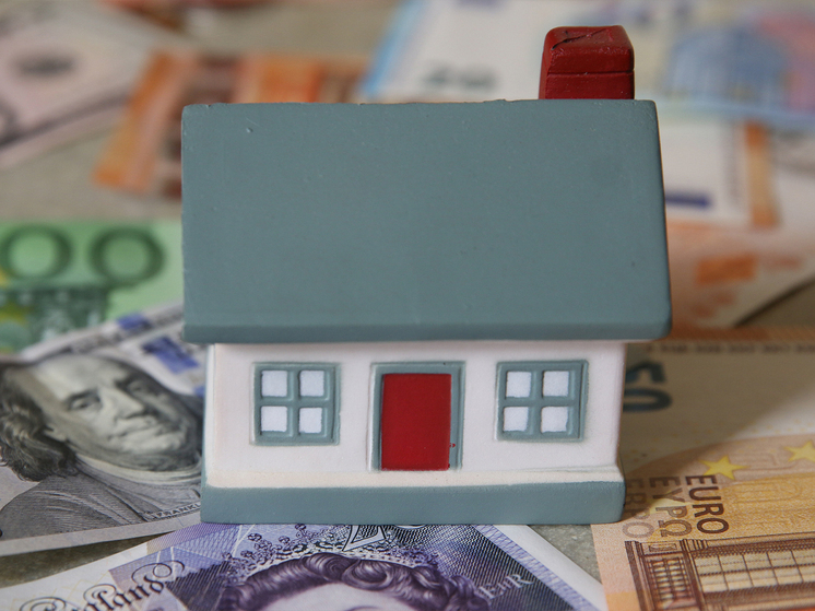 Прежде известный лишь в сфере купли-продажи недвижимости исламский банкинг, он же халяльная ипотека, пошел в народ — теперь по угодной Аллаху схеме можно приобрести не только жилье, но и мебель, бытовую технику и спортинвентарь