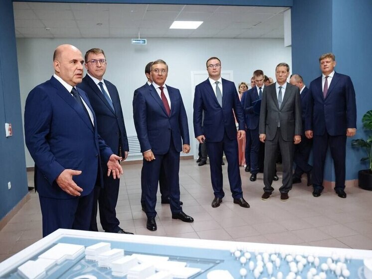Губернатор Омской области Хоценко представил премьер-министру Мишустину проект межвузовского кампуса